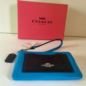 Coach Colorblock Corner Zip Navy Azure Blue Wristlet New With Tags